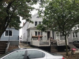 Home for Pre-foreclosure / auction South Richmond Hill, Queens