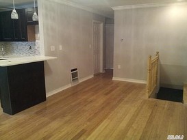 Home for Pre-foreclosure / auction St Albans, Queens