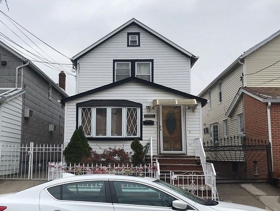 Single-family for Pre-foreclosure / auction South Richmond Hill, Queens