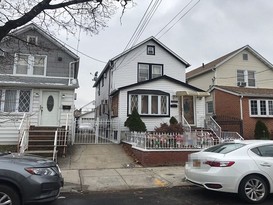 Home for Pre-foreclosure / auction South Richmond Hill, Queens