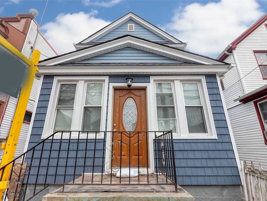 Single-family for Sale South Richmond Hill, Queens