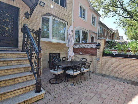 Townhouse for Sale Forest Hills, Queens