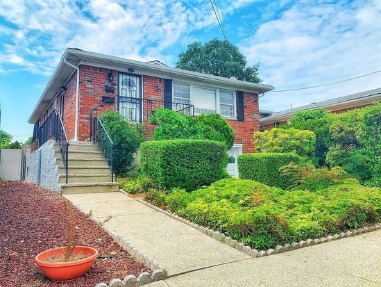 Single-family for Sale Oakwood, Staten Island