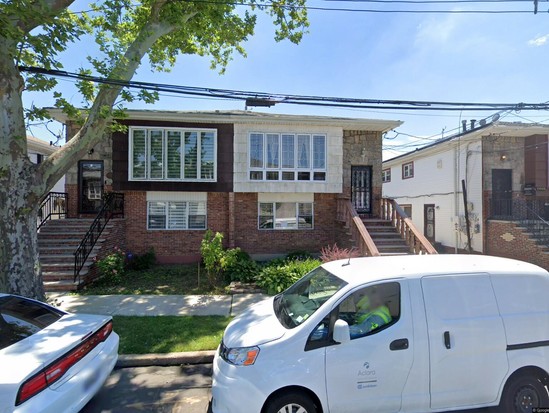 Multi-family for Pre-foreclosure / auction Canarsie, Brooklyn