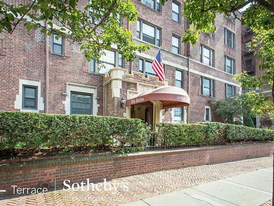 Condo for Sale Forest Hills, Queens