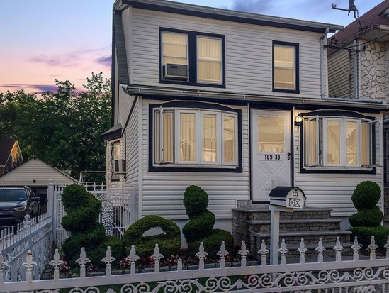 Single-family for Sale South Richmond Hill, Queens