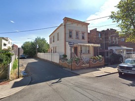 Home for Pre-foreclosure Corona, Queens