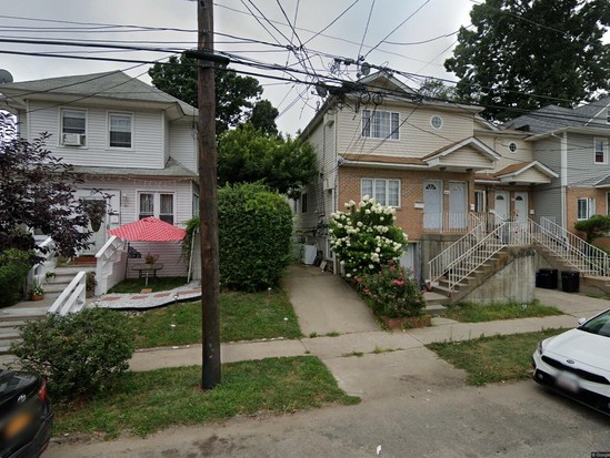 Multi-family for Pre-foreclosure / auction St Albans, Queens