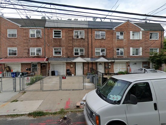 Multi-family for Pre-foreclosure / auction South Ozone Park, Queens