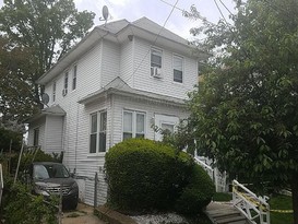 Home for Pre-foreclosure St Albans, Queens