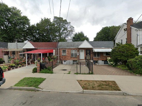 Single-family for Pre-foreclosure St Albans, Queens