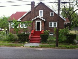 Home for Pre-foreclosure St Albans, Queens