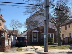 Home for Pre-foreclosure Queens Village, Queens