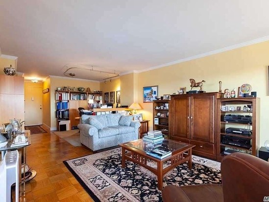 Condo for Sale Forest Hills, Queens