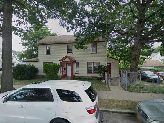 Single-family for Pre-foreclosure St Albans, Queens