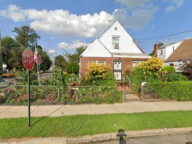 Home for Pre-foreclosure / auction Jamaica, Queens