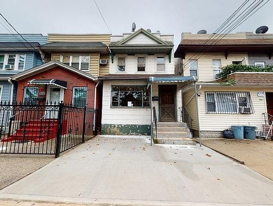 Single-family for Sale South Richmond Hill, Queens