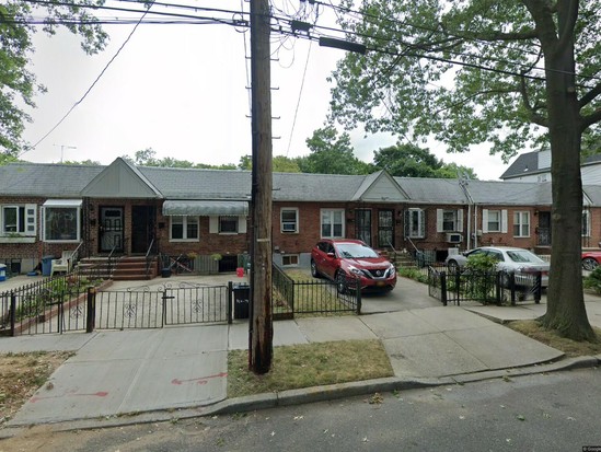 Single-family for Pre-foreclosure St Albans, Queens