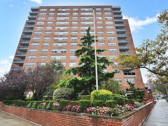 Condo for Sale Forest Hills, Queens