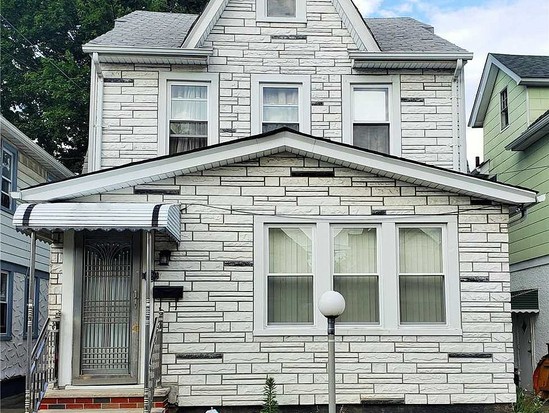 Single-family for Sale St Albans, Queens