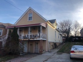 Home for Pre-foreclosure / auction Laconia, Bronx