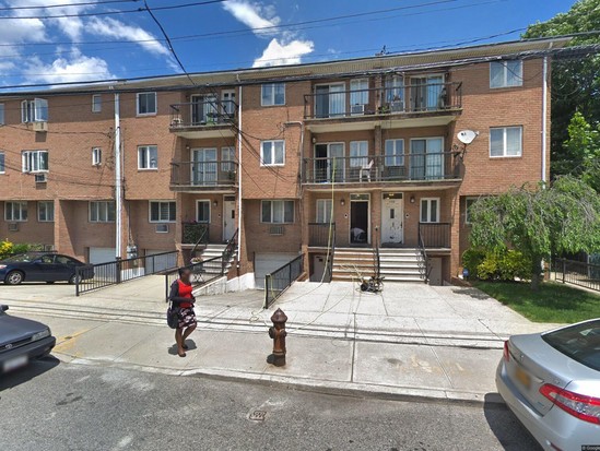 Condo for Pre-foreclosure / auction Canarsie, Brooklyn