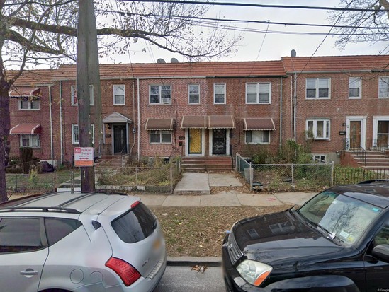 Single-family for Pre-foreclosure St Albans, Queens