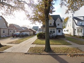 Home for Pre-foreclosure St Albans, Queens