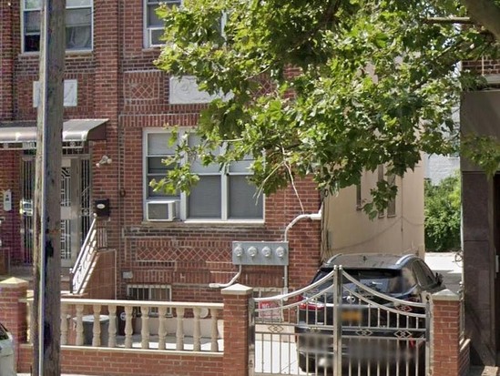 Multi-family for Sale Dyker Heights, Brooklyn