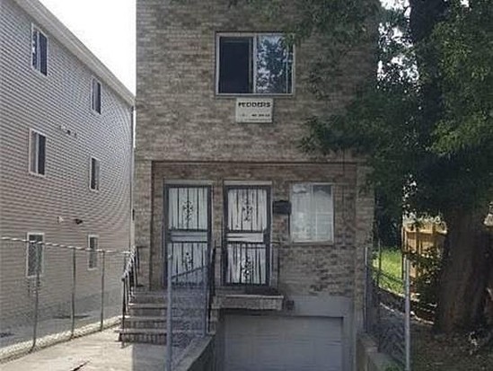 Multi-family for Pre-foreclosure / auction Williamsbridge, Bronx