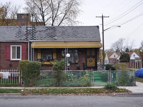 Single-family for Sale Jamaica, Queens