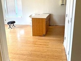 Home for Pre-foreclosure / auction North Corona, Queens