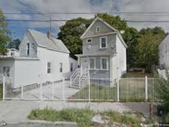 Single-family for Pre-foreclosure / auction Jamaica, Queens