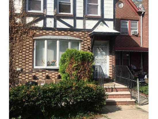 Single-family for Pre-foreclosure / auction Queens Village, Queens