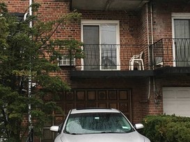 Home for Pre-foreclosure / auction Canarsie, Brooklyn