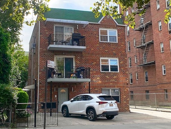 Multi-family for Sale Sheepshead Bay, Brooklyn