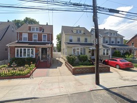 Home for Pre-foreclosure Queens Village, Queens