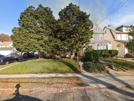 Single-family for Pre-foreclosure / auction St Albans, Queens