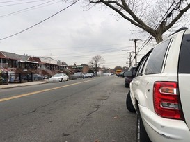 Home for Pre-foreclosure / auction Canarsie, Brooklyn