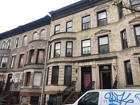 Home for Pre-foreclosure / auction Morrisania, Bronx