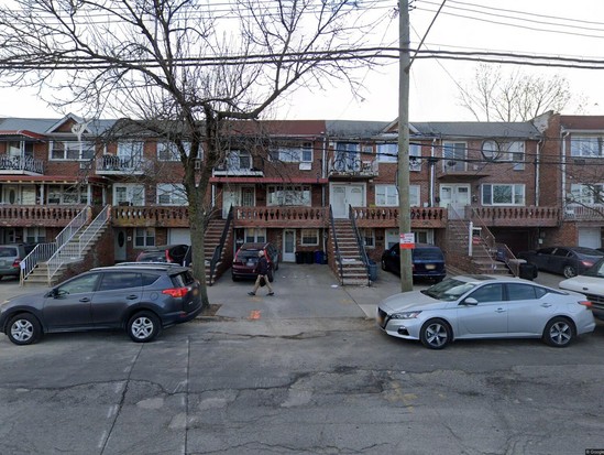 Multi-family for Pre-foreclosure / auction Bergen Beach, Brooklyn