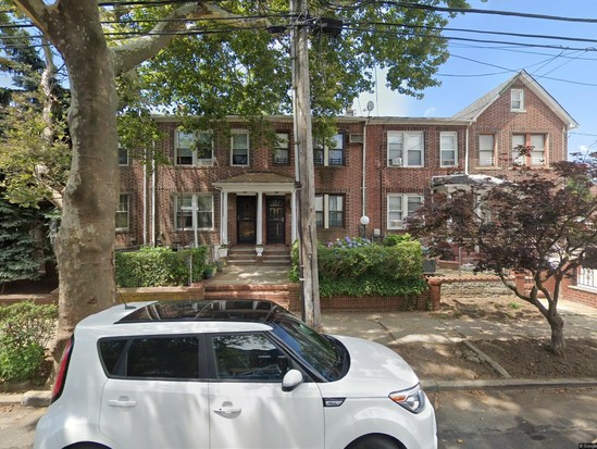 Single-family for Pre-foreclosure / auction South Jamaica, Queens