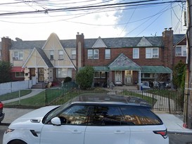 Home for Pre-foreclosure St Albans, Queens