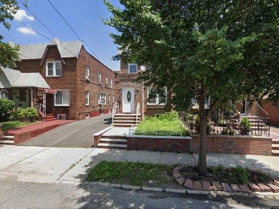 Single-family for Pre-foreclosure St Albans, Queens