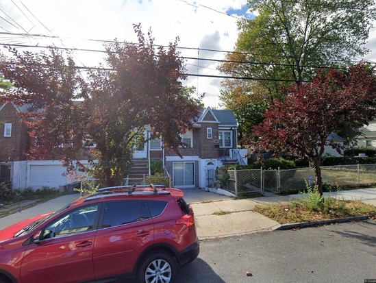 Single-family for Sale St Albans, Queens