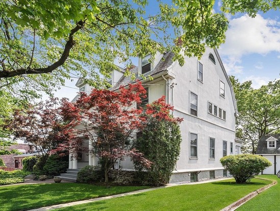 Single-family for Sale Dyker Heights, Brooklyn