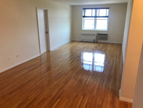 Condo for Sale Morris Park, Bronx