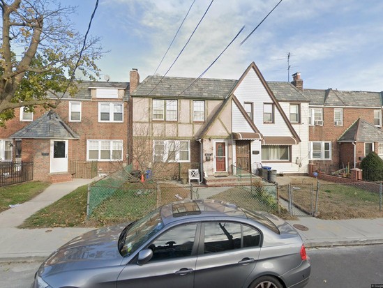 Single-family for Pre-foreclosure St Albans, Queens