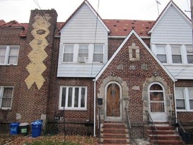 Home for Pre-foreclosure / auction St Albans, Queens