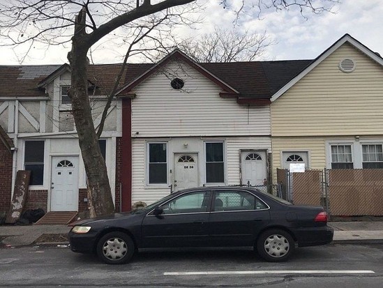 Single-family for Pre-foreclosure / auction South Ozone Park, Queens